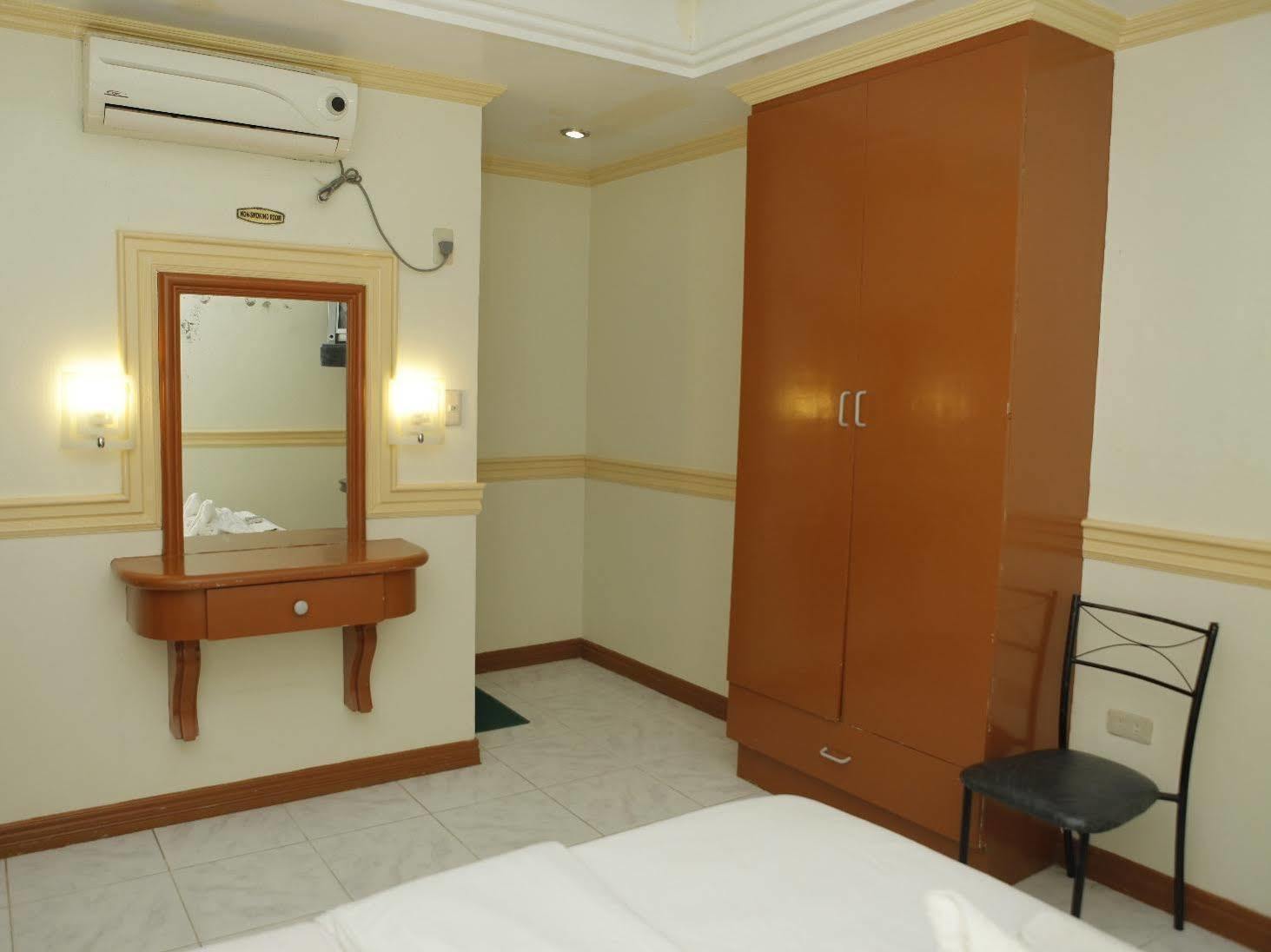 Golden Palace Hotel Tagum Exteriér fotografie